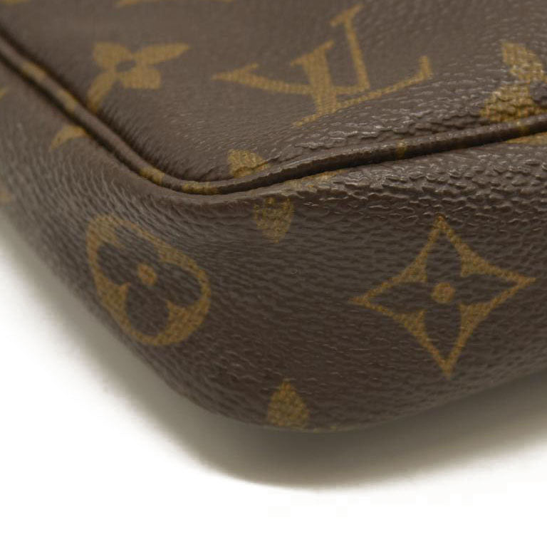 Louis Vuitton  LOUIS VUITTON Monogram Pochette Accessories 	CA1020