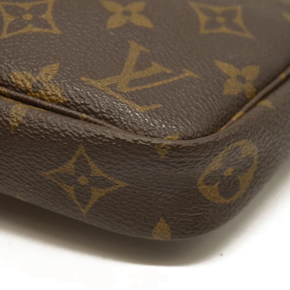 Louis Vuitton  LOUIS VUITTON Monogram Pochette Accessories 	CA1020
