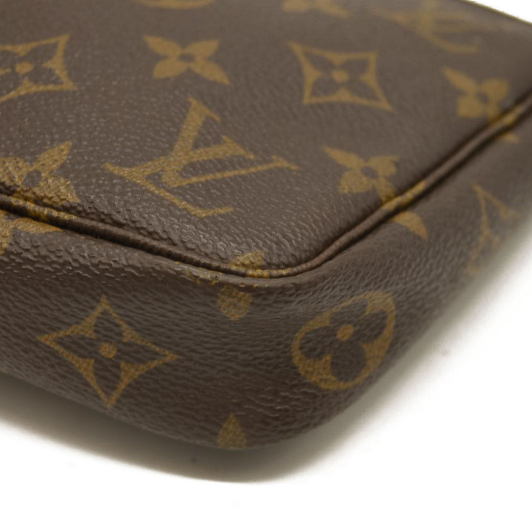 Louis Vuitton  LOUIS VUITTON Monogram Pochette Accessories 	CA1020