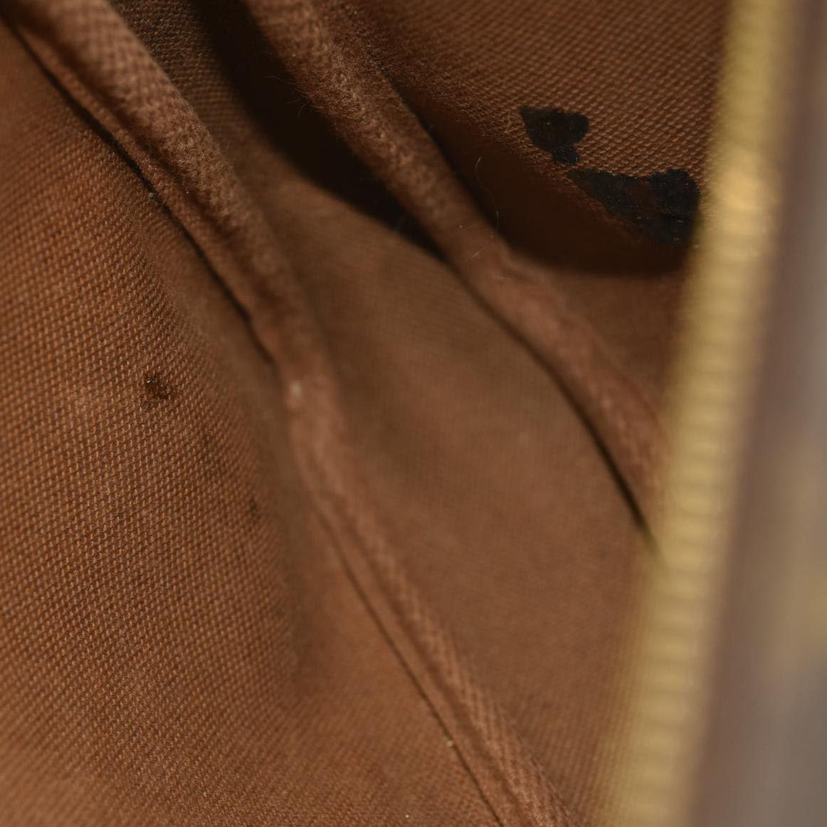 Louis Vuitton  LOUIS VUITTON Monogram Pochette Accessories 	CA1020