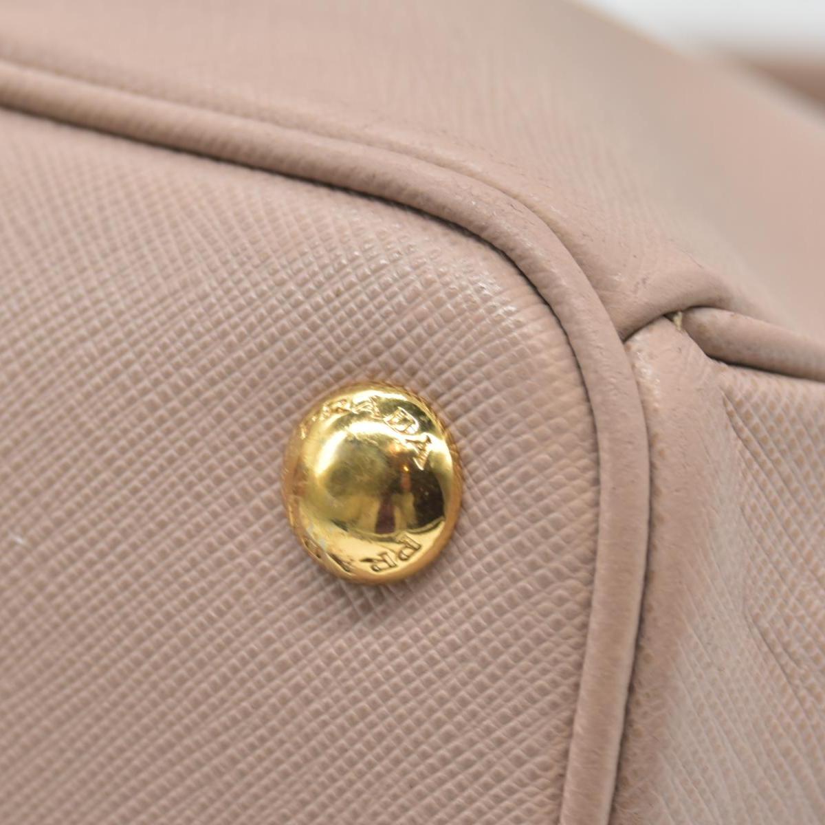 $5200 Saffiano Lux Medium Tote Cammeo Pink Beige
