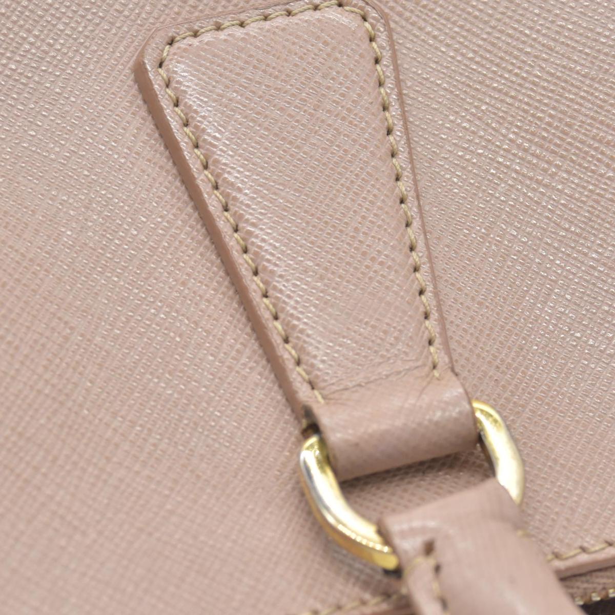 $5200 Saffiano Lux Medium Tote Cammeo Pink Beige