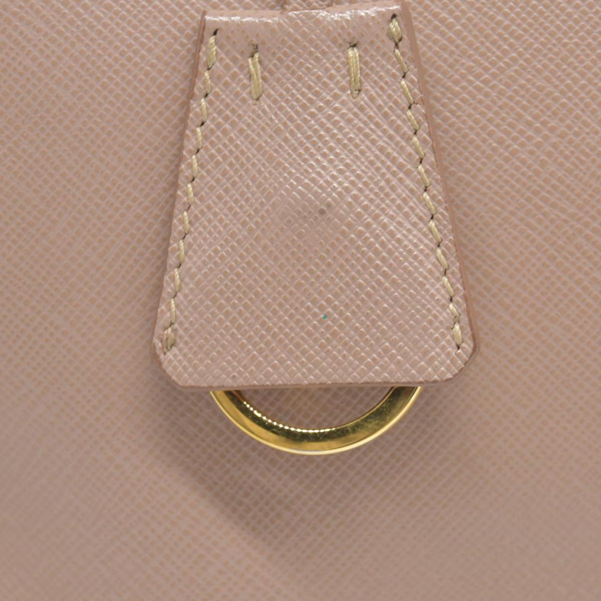 $5200 Saffiano Lux Medium Tote Cammeo Pink Beige