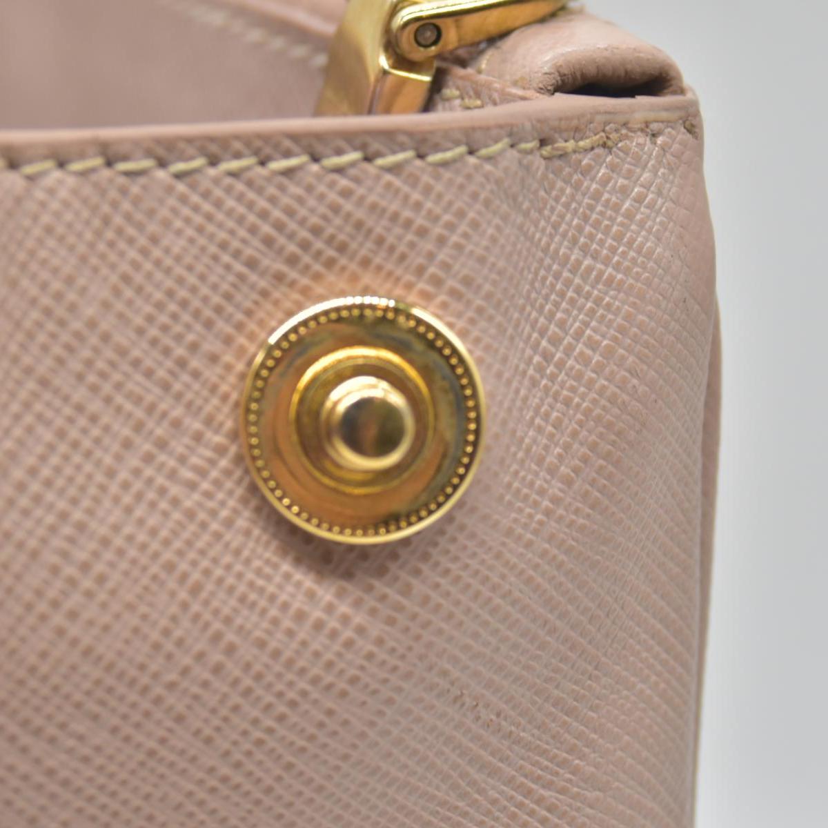 $5200 Saffiano Lux Medium Tote Cammeo Pink Beige