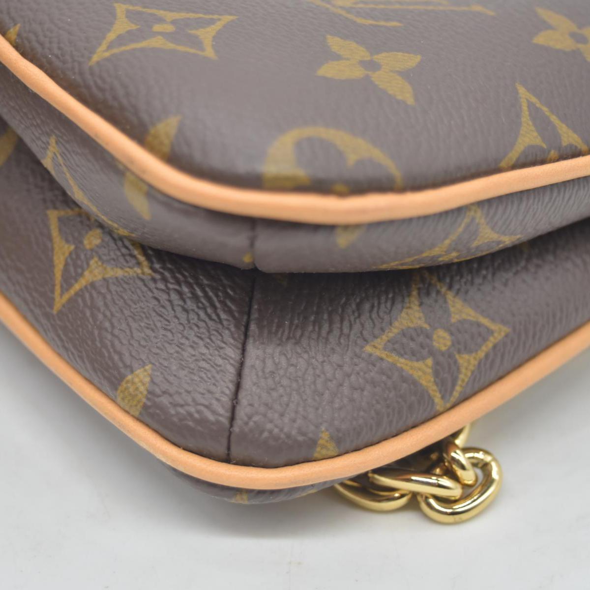 $1,950 LOUIS VUITTON Monogram Liv Pochette