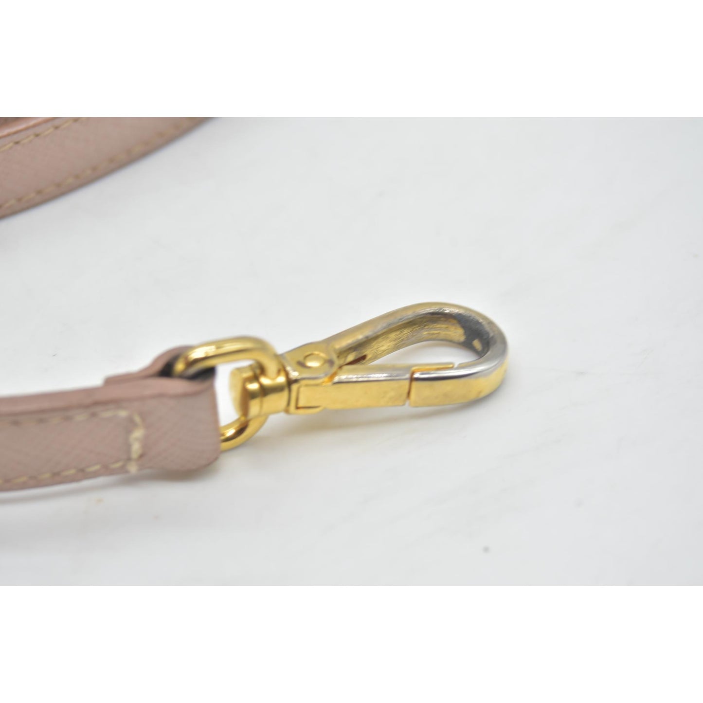 $5200 Saffiano Lux Medium Tote Cammeo Pink Beige