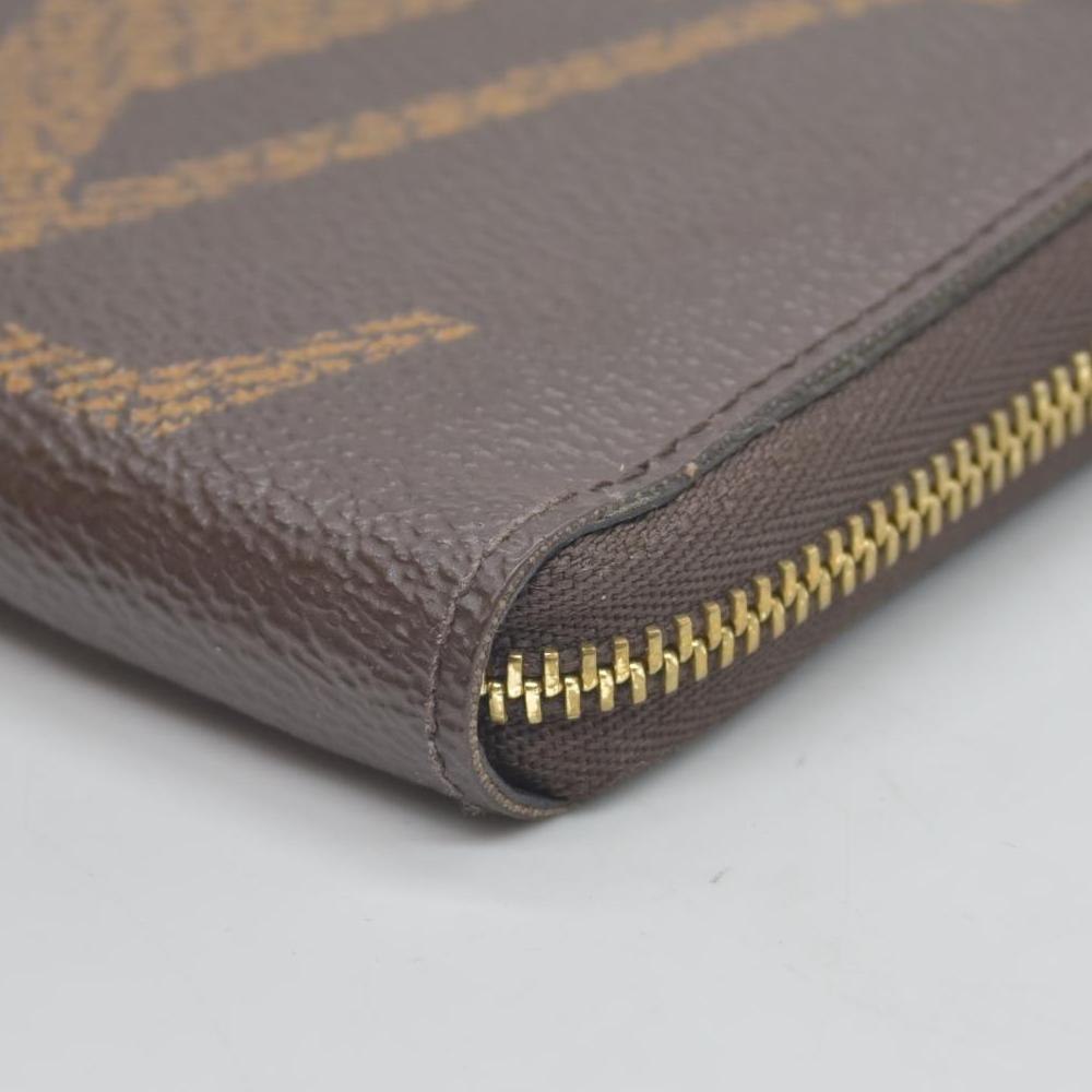 $560 2019 Louis Vuitton Monogram Giant Zippy Coin Purse COSIGNMENT SN0199