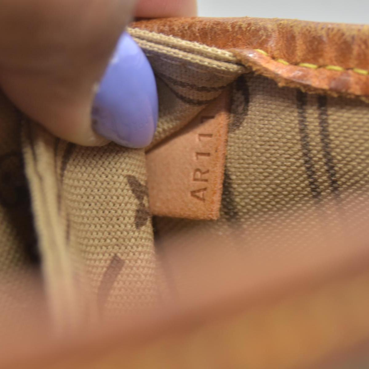 $2170 2011 Louis Vuitton  Monogram Neverfull MM AR1111