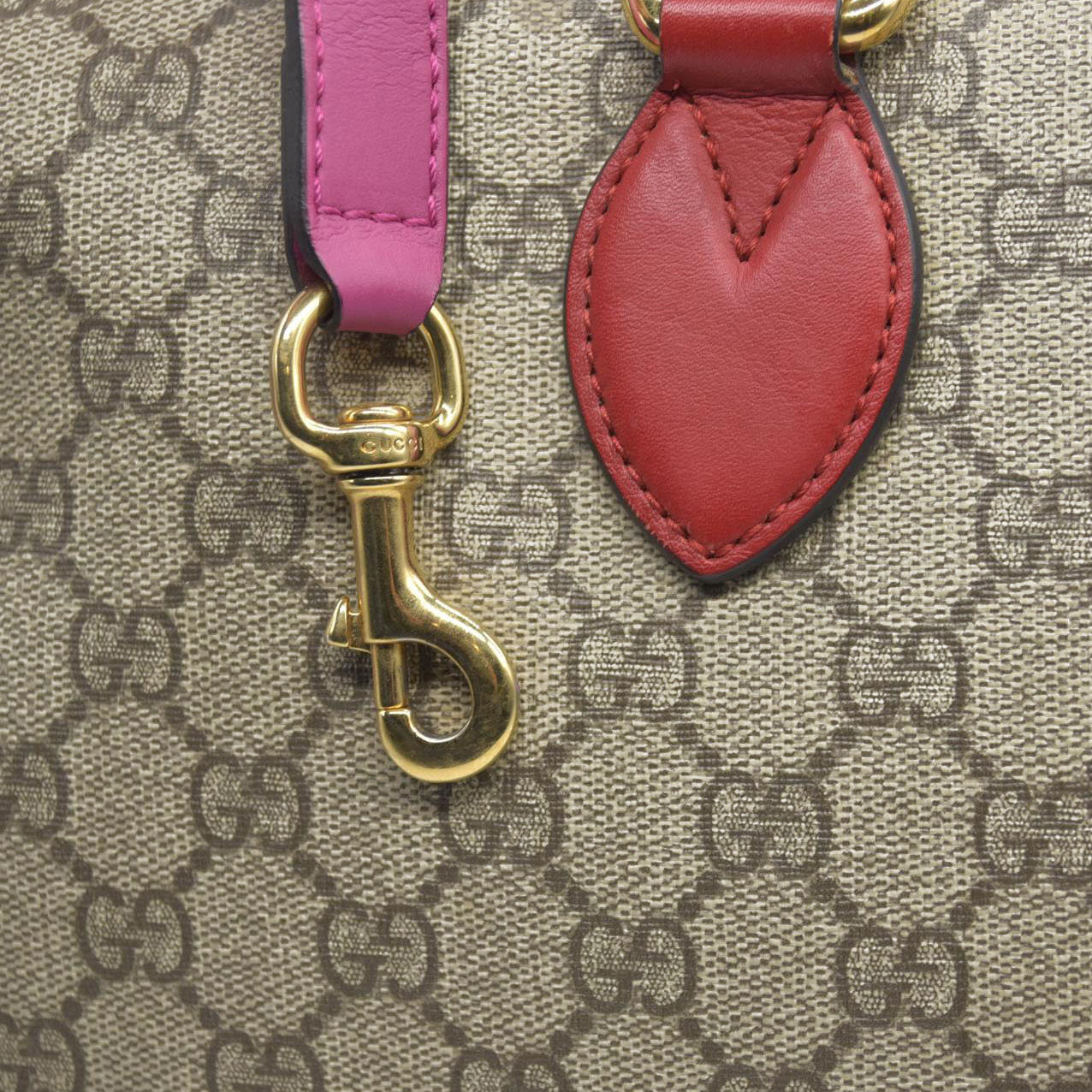 $2980 Gucci GG Supreme Monogram Moon Calfskin Small Boston Beige Ebony Hibiscus Red New Rosette
