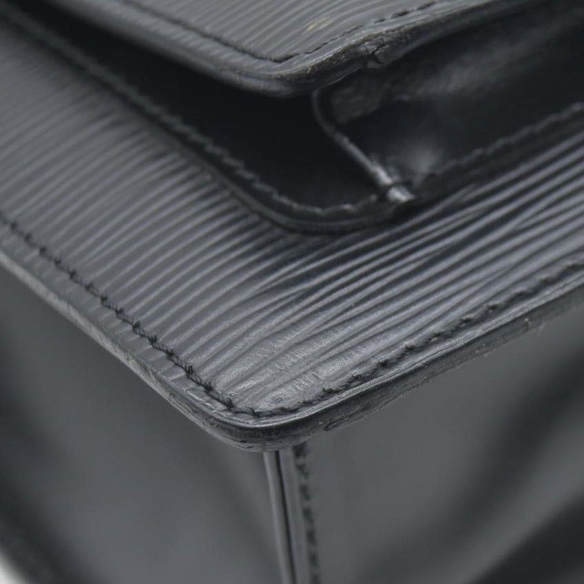 $1110 Louis Vuitton Epi Leather Monceau 28 Vintage