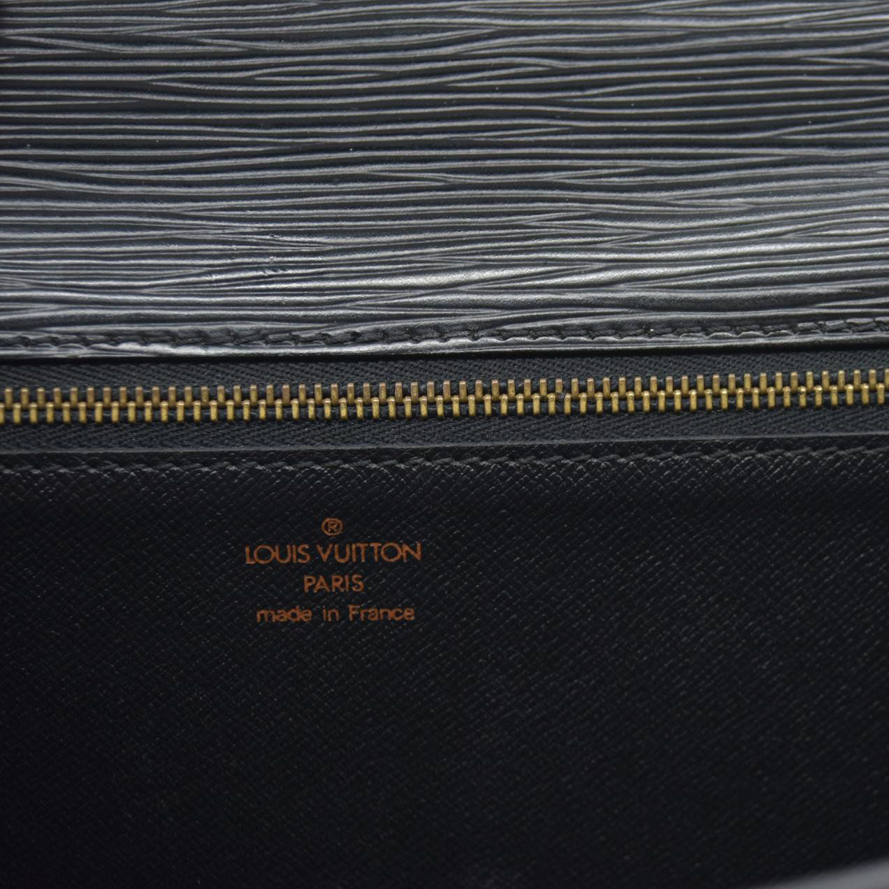 $1110 Louis Vuitton Epi Leather Monceau 28 Vintage