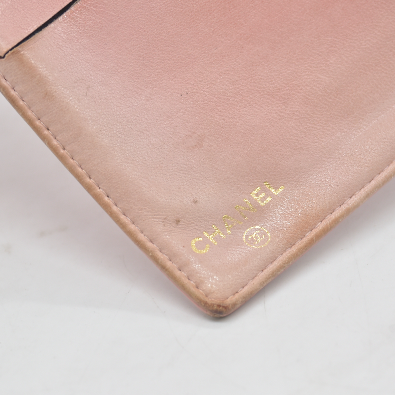 $625 Chanel Caviar Timeless CC French Wallet Pink