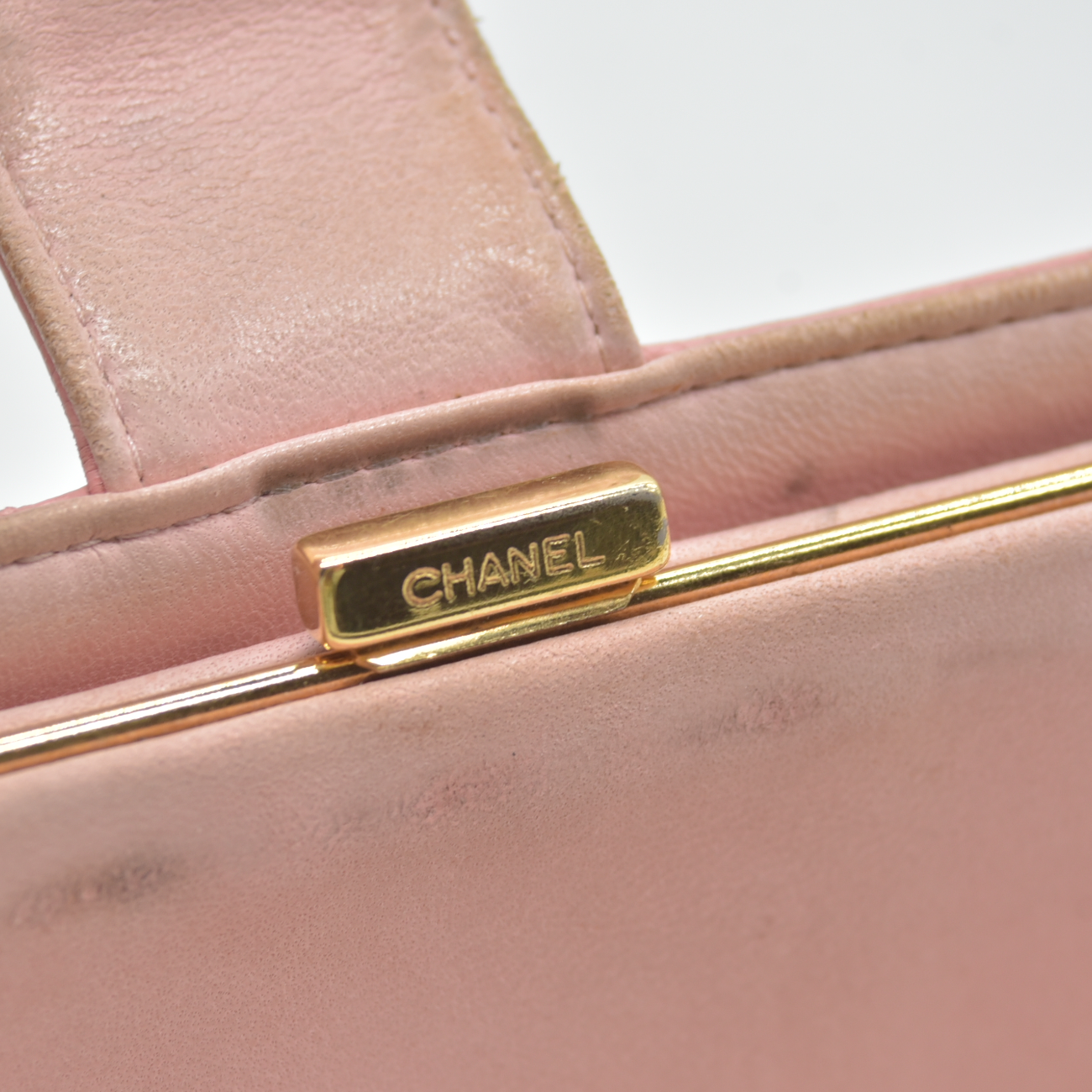 $625 Chanel Caviar Timeless CC French Wallet Pink