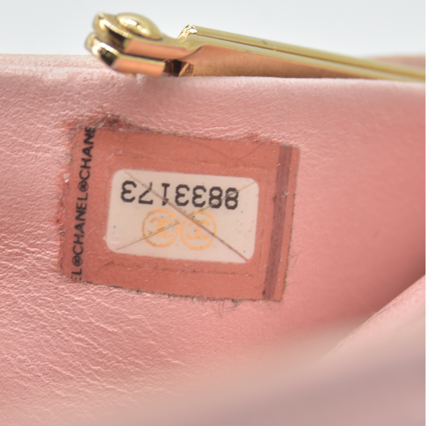 $625 Chanel Caviar Timeless CC French Wallet Pink