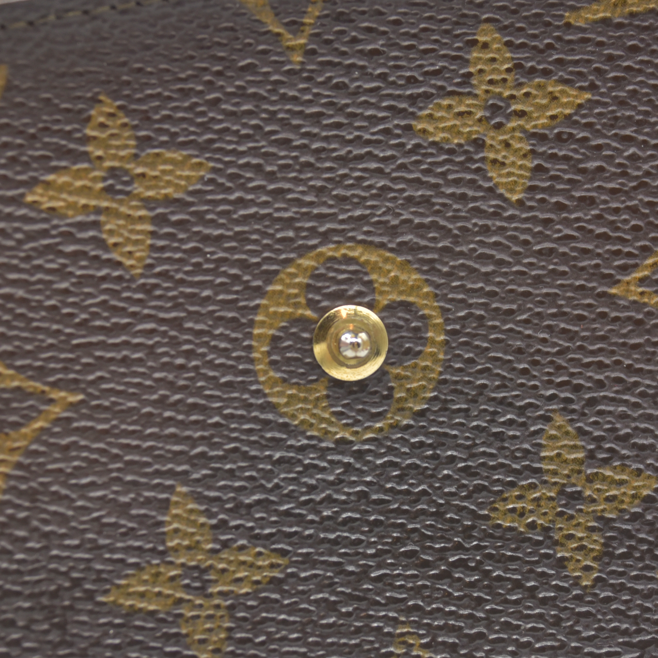 $720 1992 Louis Vuitton Monogram Sarah Wallet MI0992