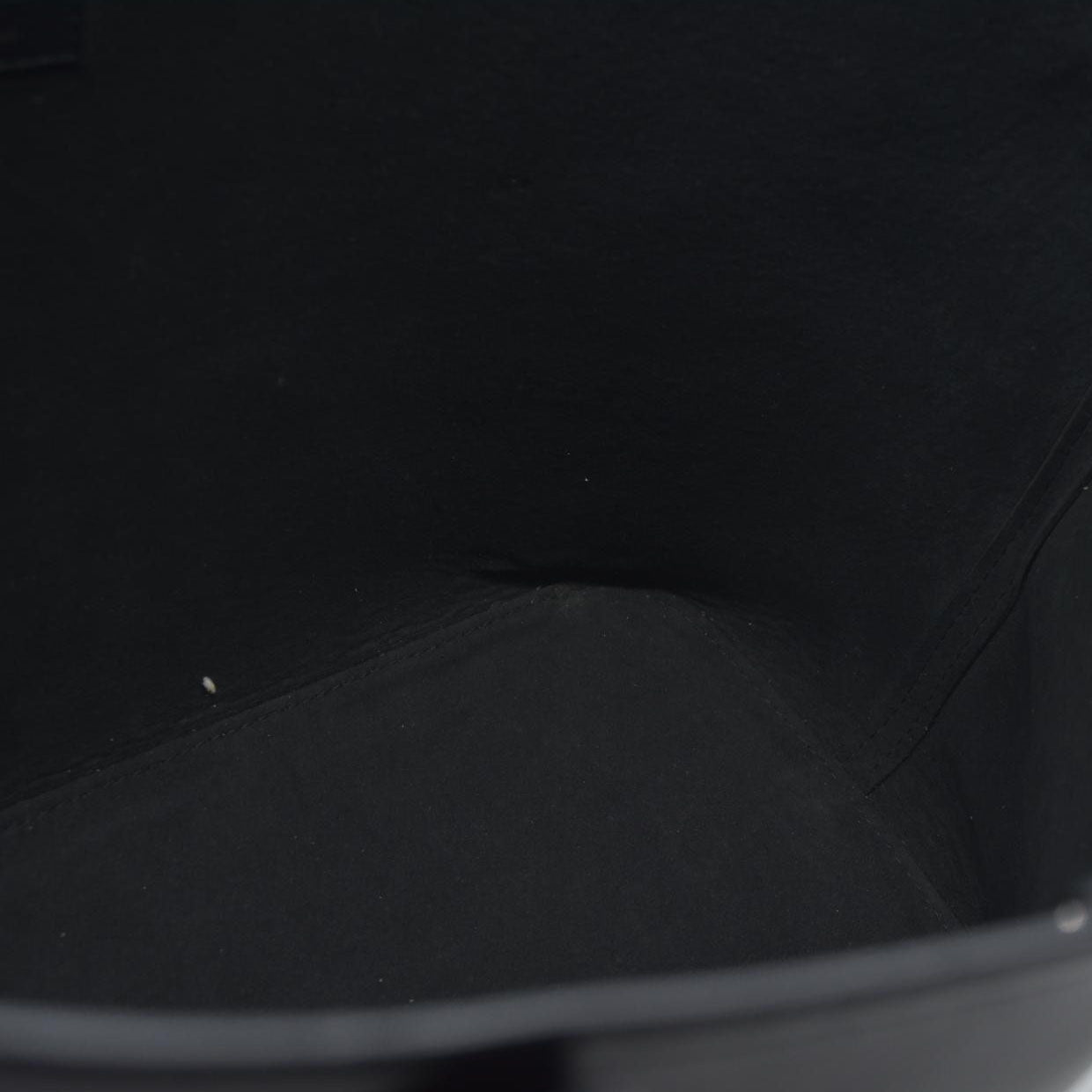 $2500 Louis Vuitton Epi Leather Neverfull MM Black UB2189