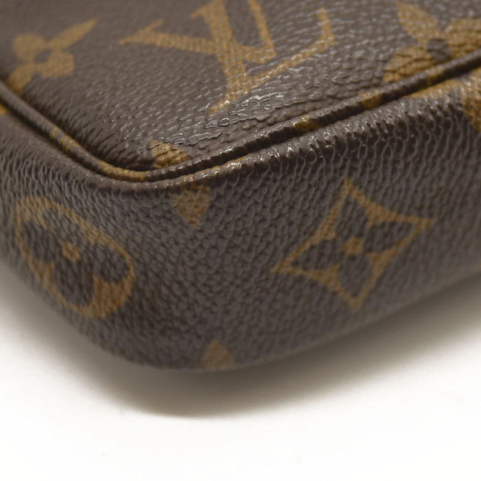 LOUIS VUITTON  Monogram Pochette Accessories VI0060