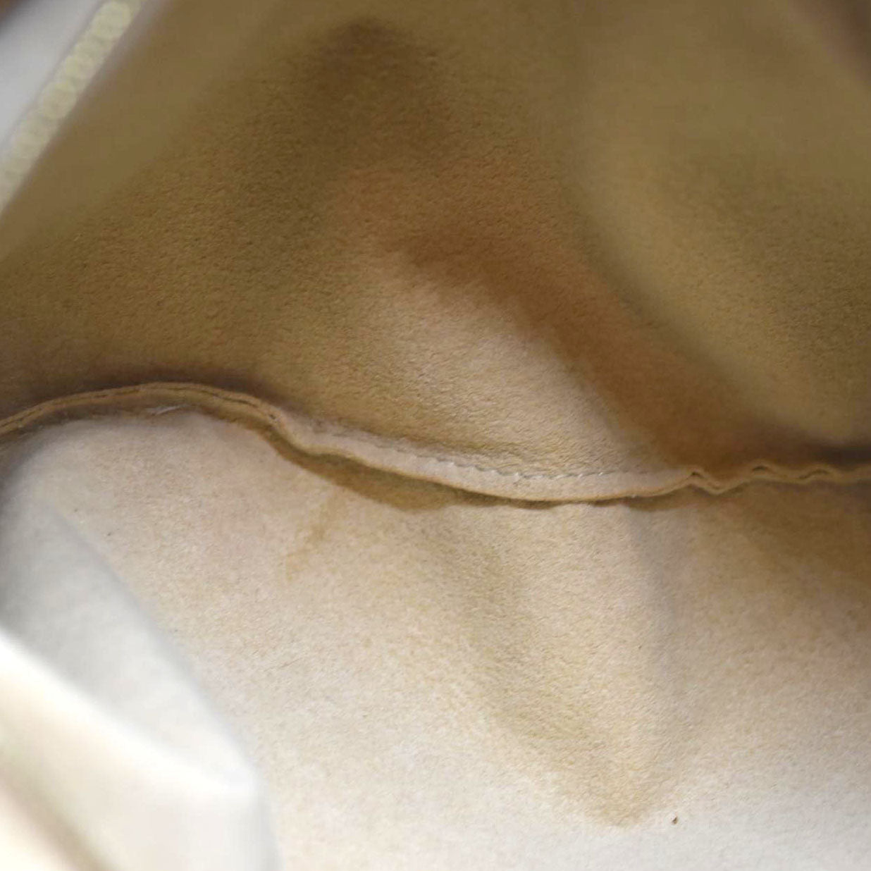 Louis Vuitton  Monogram Artsy MM CA1150