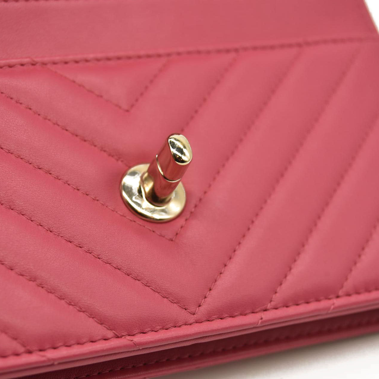 Chanel  Lambskin Chevron Quilted Trendy CC Wallet On Chain WOC Pink 28*