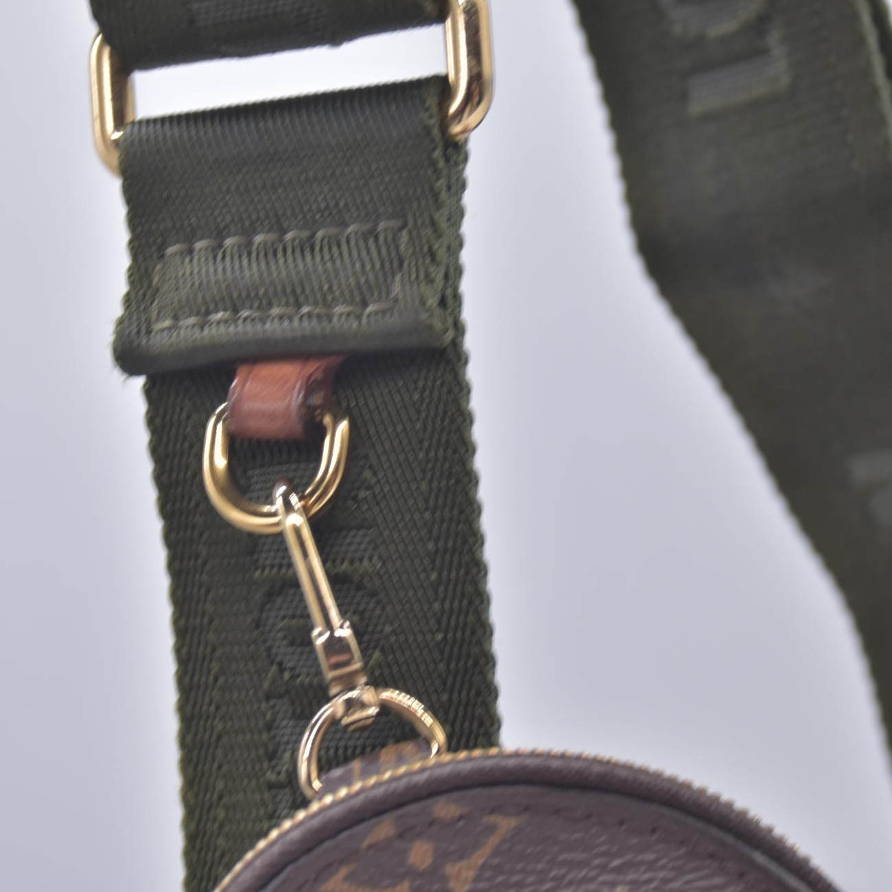 $2930 RFID Louis Vuitton Monogram Multi Pochette Accessories Kaki CONSIGNMENT