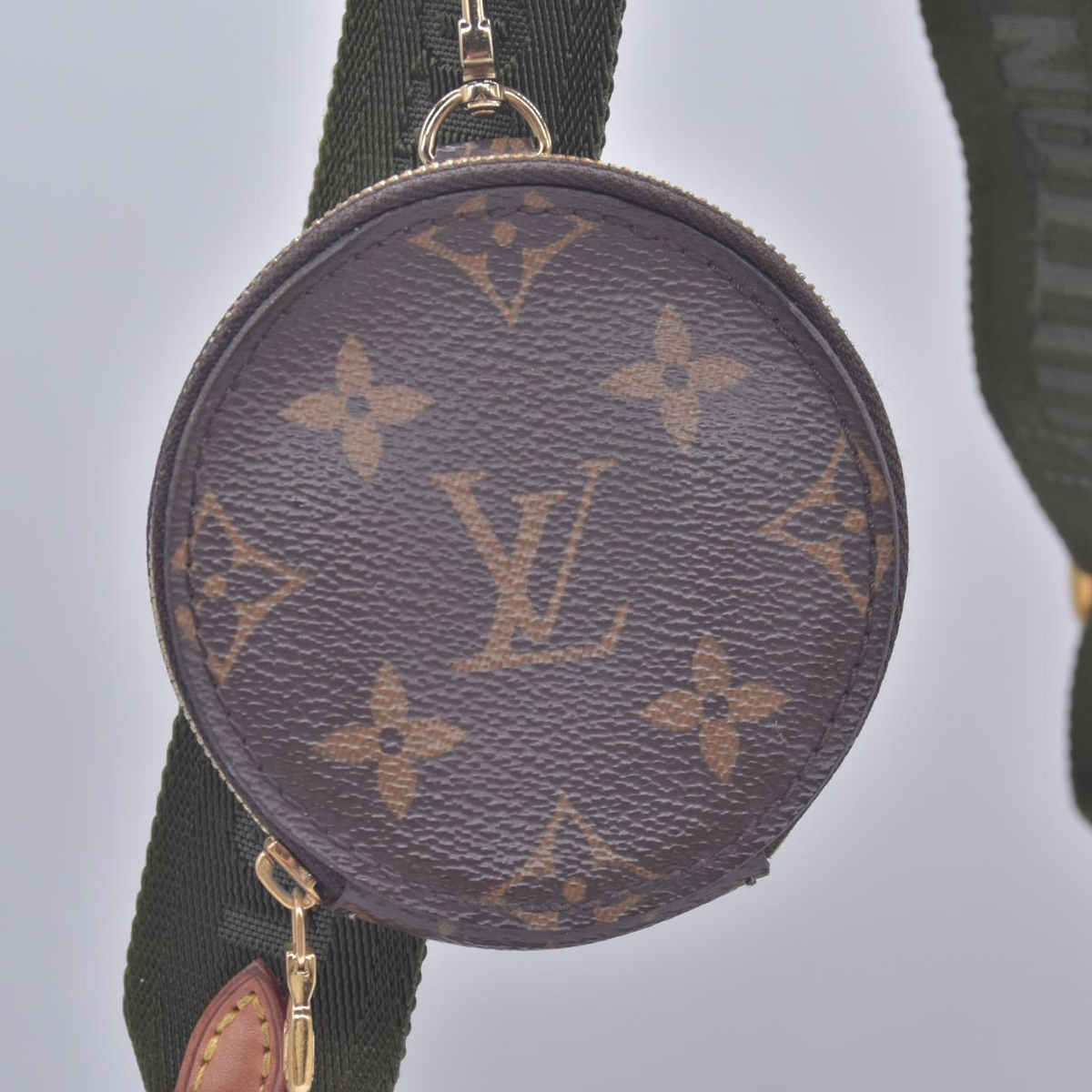 $2930 RFID Louis Vuitton Monogram Multi Pochette Accessories Kaki CONSIGNMENT