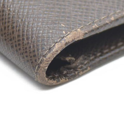 Louis Vuitton Taiga Porte feiulle Brazza Leather Long Wallet Grizzly SP4192