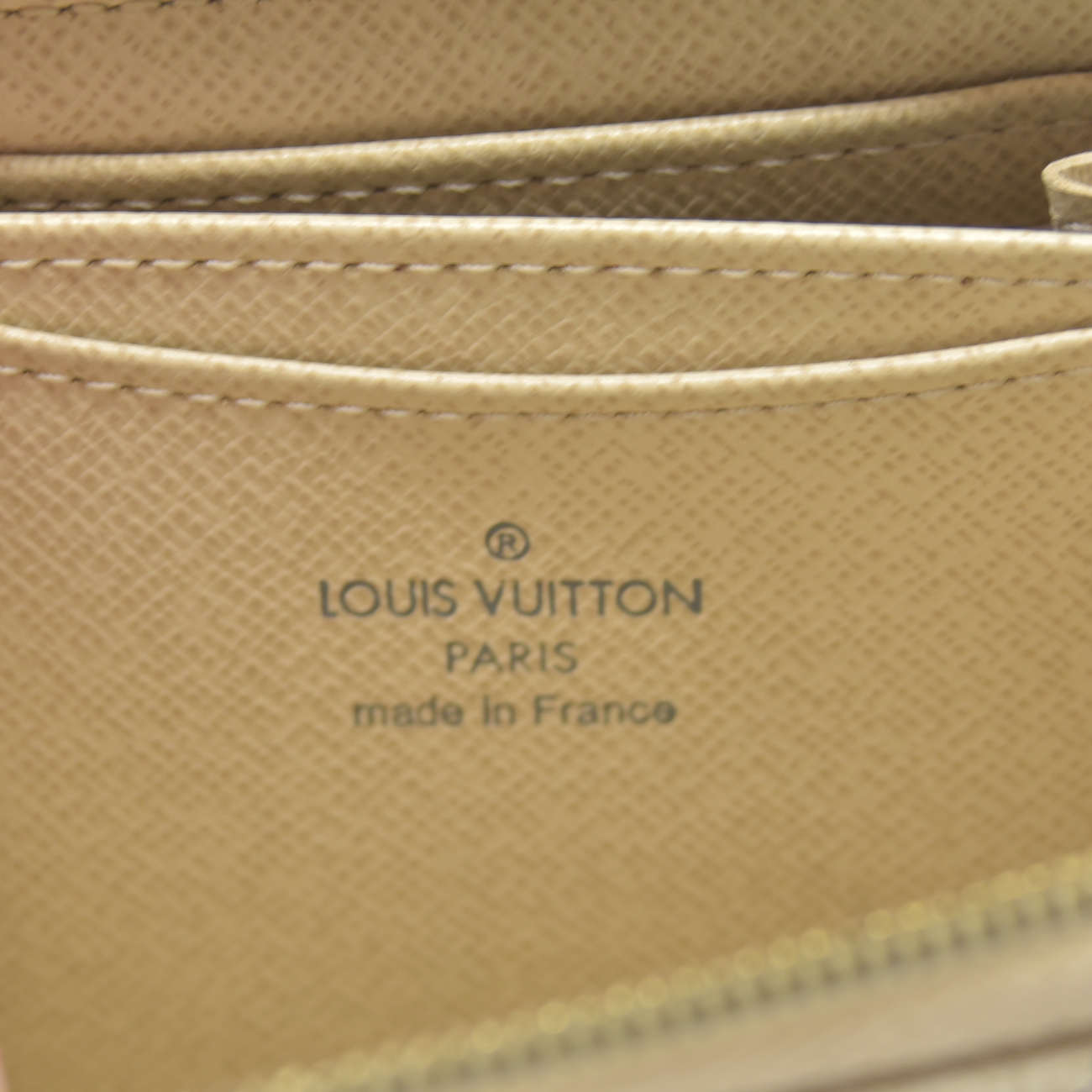 $545 2010 Louis Vuitton Damier Azur Zippy Coin Purse SN0140