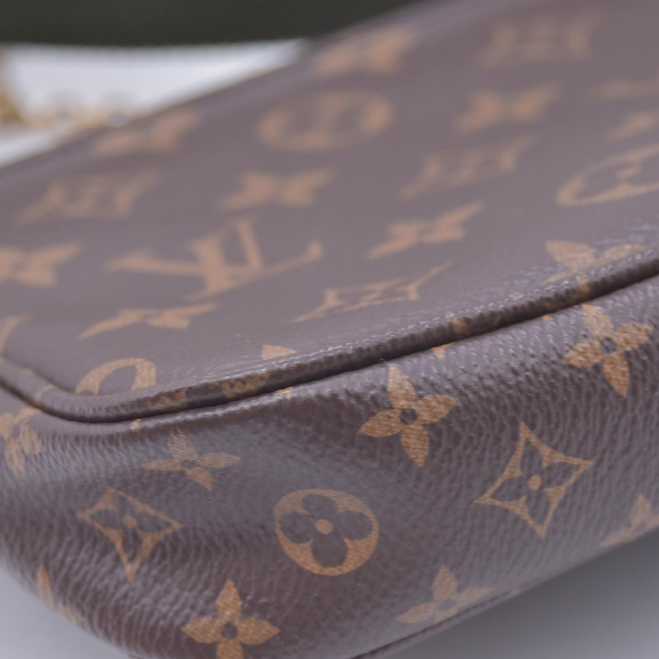 $2930 RFID Louis Vuitton Monogram Multi Pochette Accessories Kaki CONSIGNMENT
