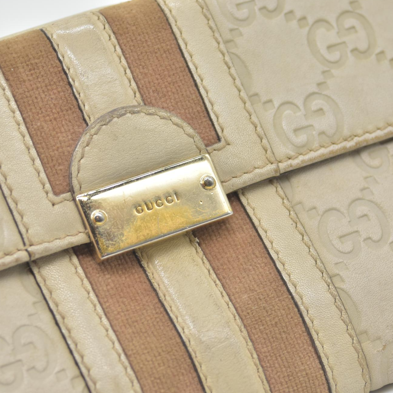 $820 GUCCI GG Logo Leather Long Bifold Wallet Ivory Cream Web
