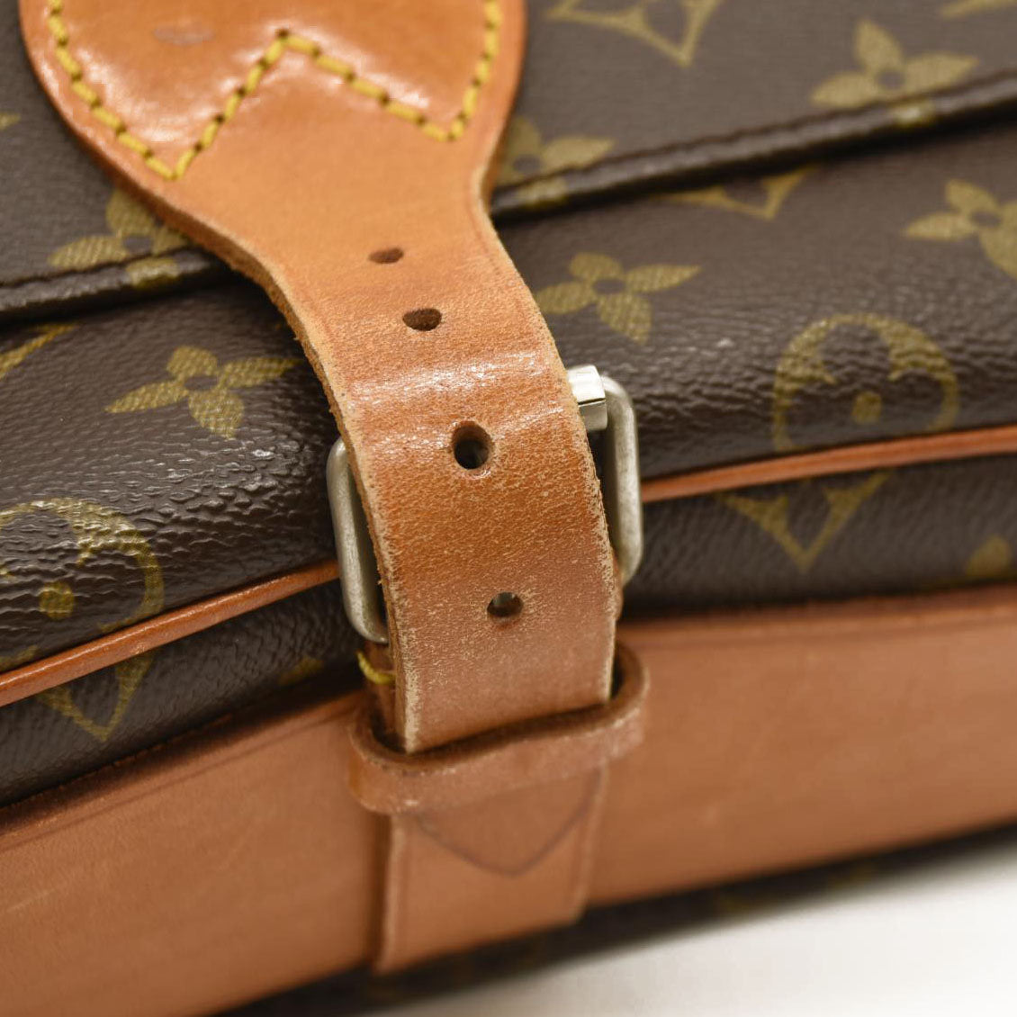 LOUIS VUITTON Monogram Cartouchiere 22  832