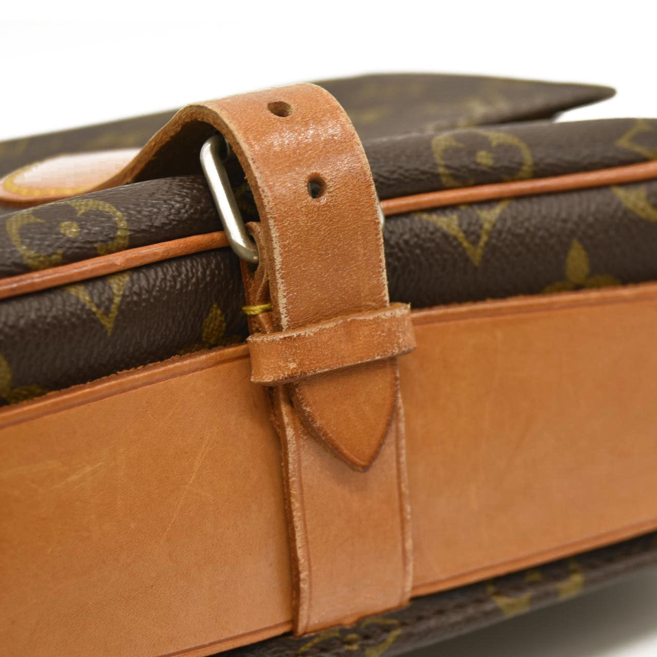 LOUIS VUITTON Monogram Cartouchiere 22  832