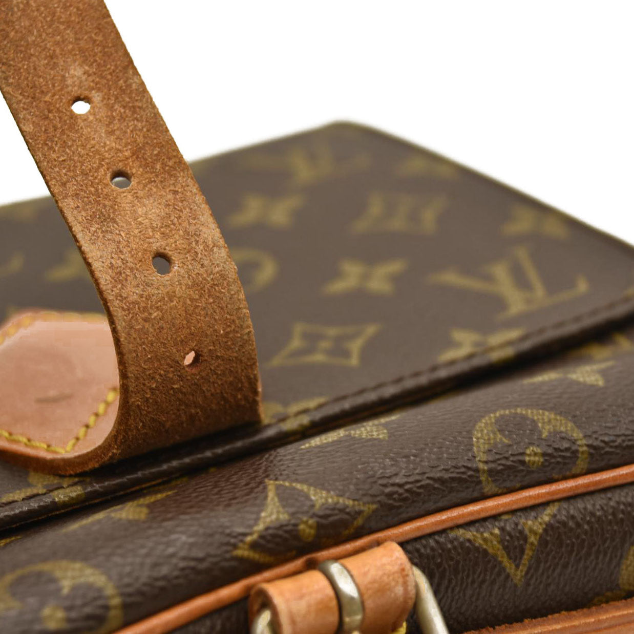 LOUIS VUITTON Monogram Cartouchiere 22  832