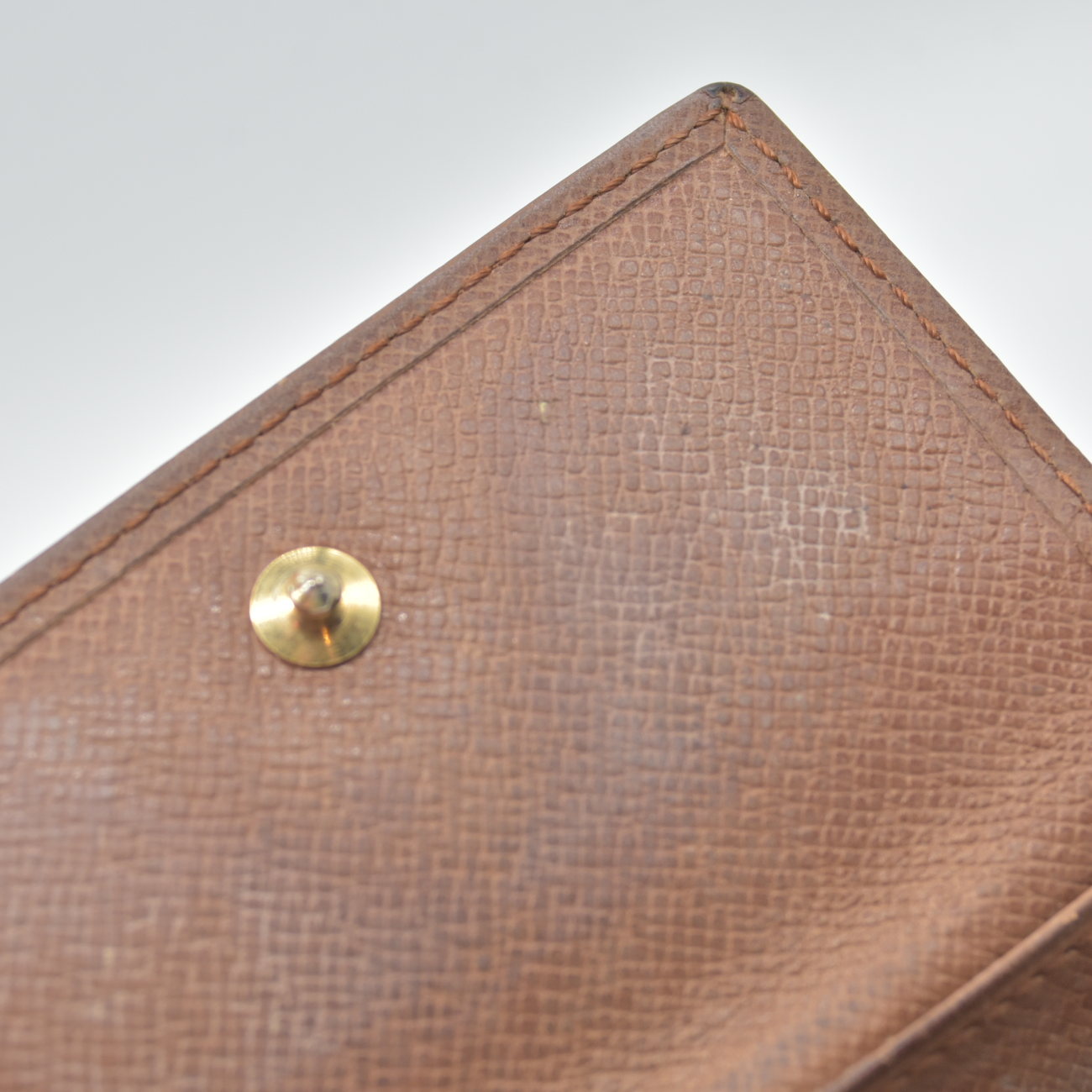 $515 2003 Louis Vuitton Monogram Marco Wallet MI9003