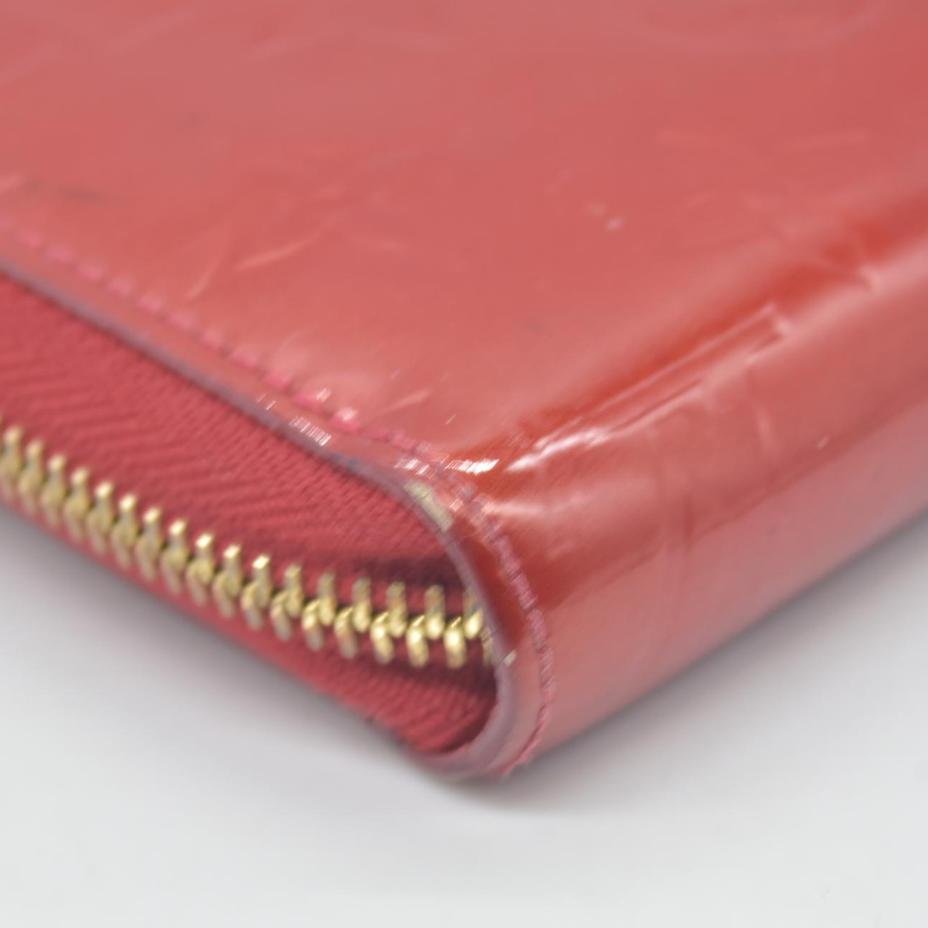 $1050 2011 Louis Vuitton Monogram Vernis Zippy Zip Around Long Wallet CA2181