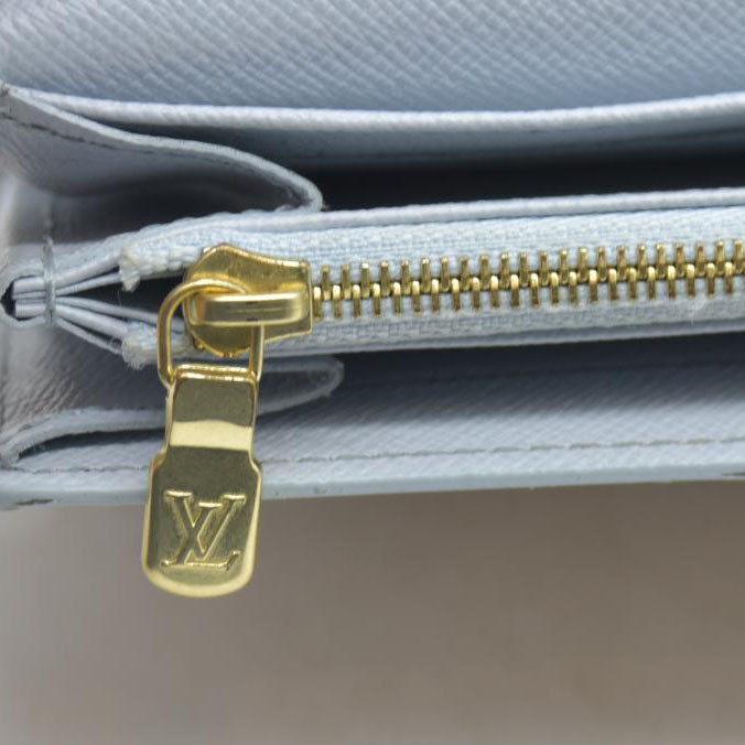 $830 Louis Vuitton Bleu Olympe Damier Azur Canvas Sarah NM3 Wallet