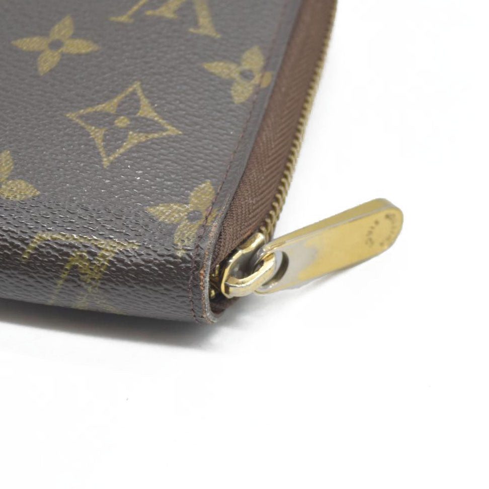 $1060 Louis Vuitton Monogram Zippy Organizer Wallet