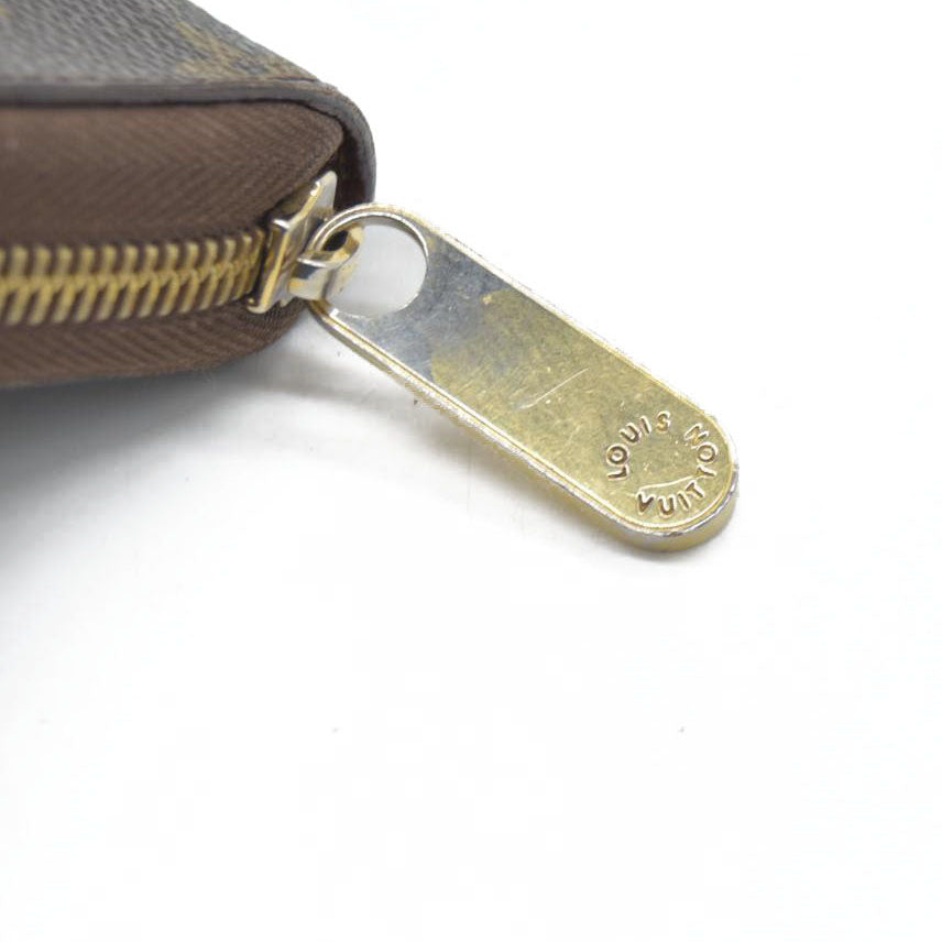 $1060 Louis Vuitton Monogram Zippy Organizer Wallet