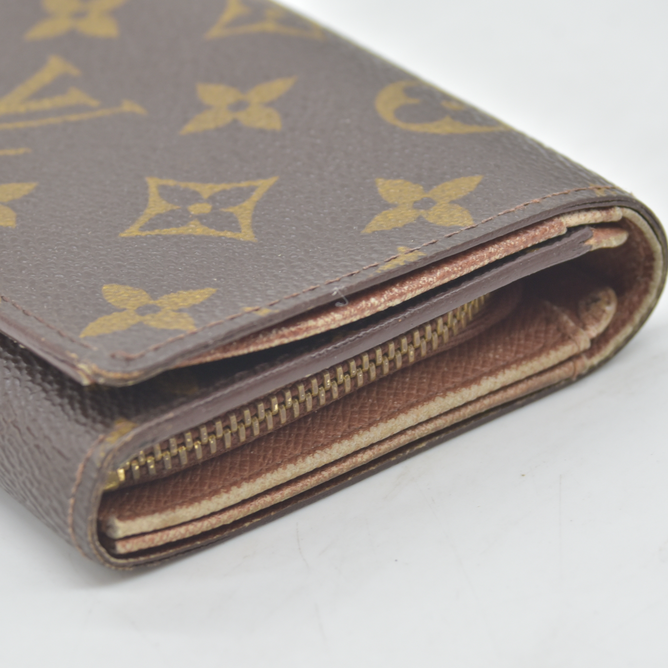 $560 1996 Louis Vuitton Monogram Porte-Monnaie Tresor Wallet  MI0916