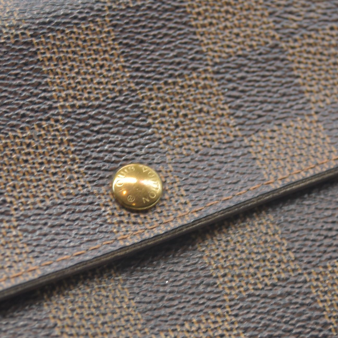 $775 2005 Louis Vuitton Damier Ebene Sarah Long Bifold Wallet Brown CA0025