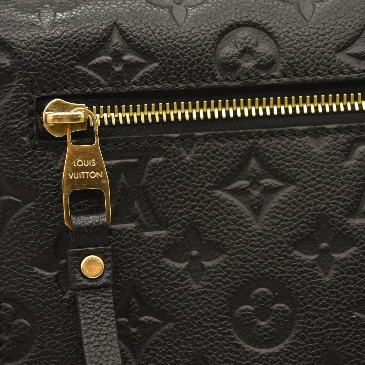 LOUIS VUITTON Empreinte Pochette Metis Black DU4128