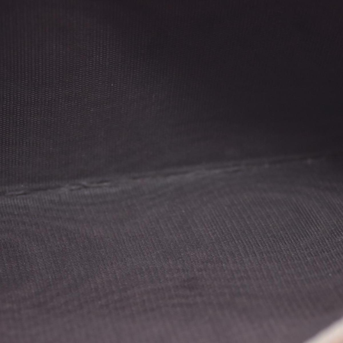 $660 2005 Gucci Cream GG Marmont zip around wallet 10021060