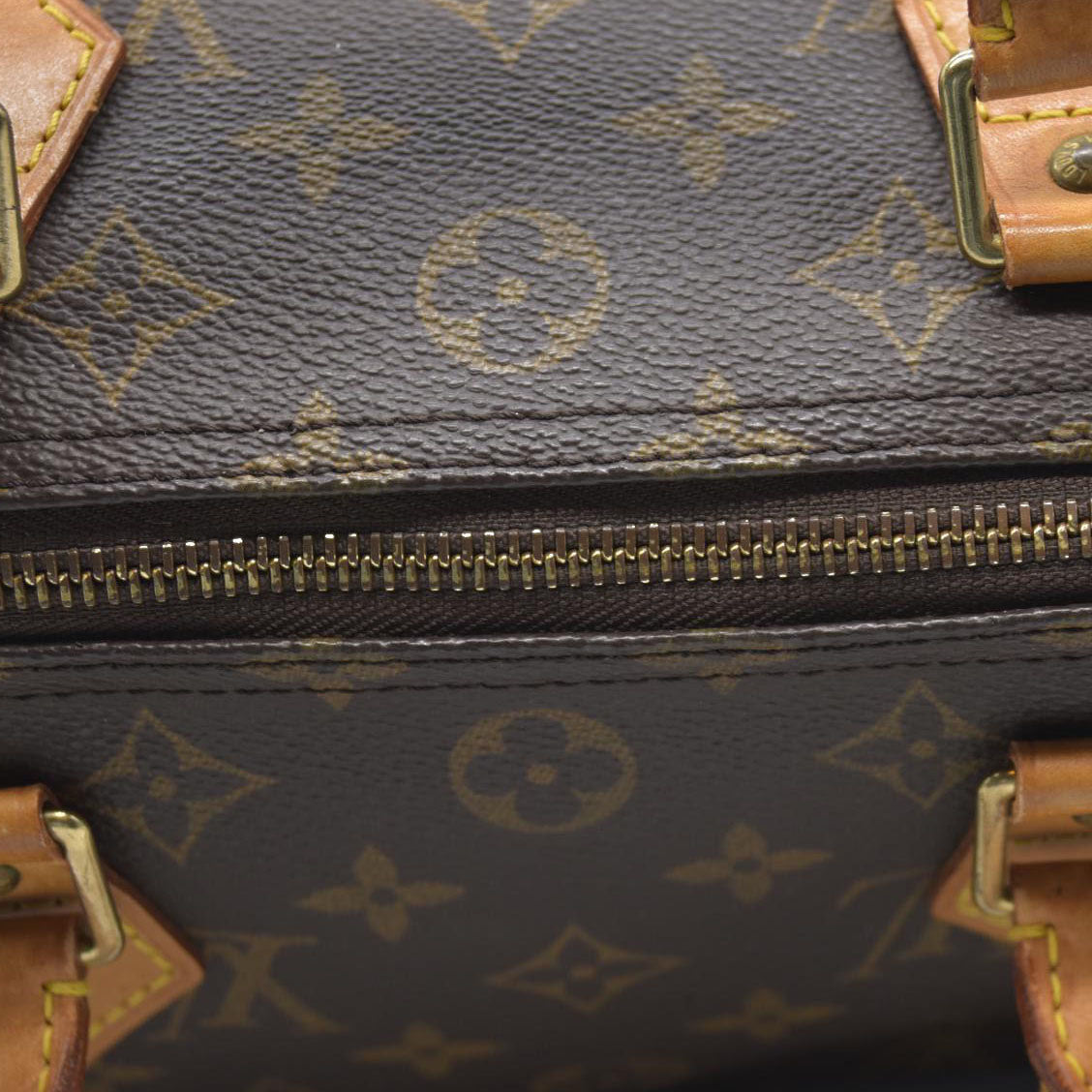 $1550 Louis Vuitton Monogram Speedy 30 SD0021