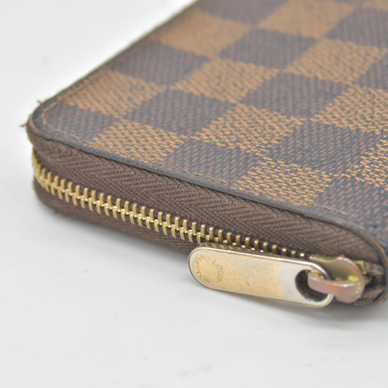 $545 2010 Louis Vuitton Damier Ebene Zippy Coin Purse CT2160