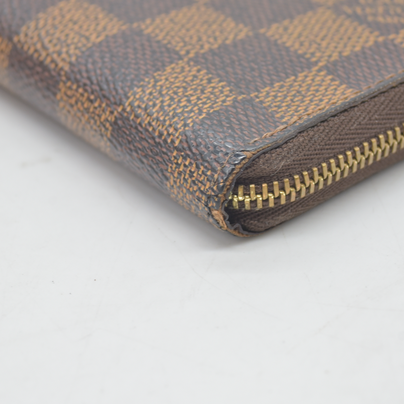 $545 2010 Louis Vuitton Damier Ebene Zippy Coin Purse CT2160