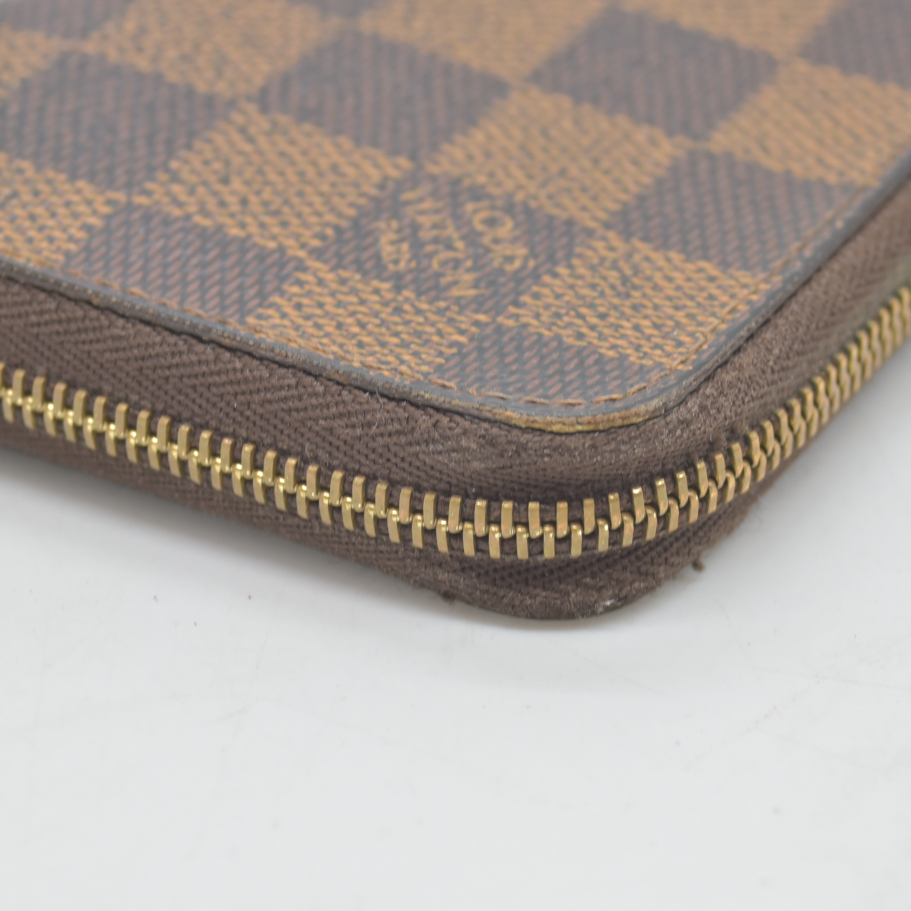$545 2010 Louis Vuitton Damier Ebene Zippy Coin Purse CT2160