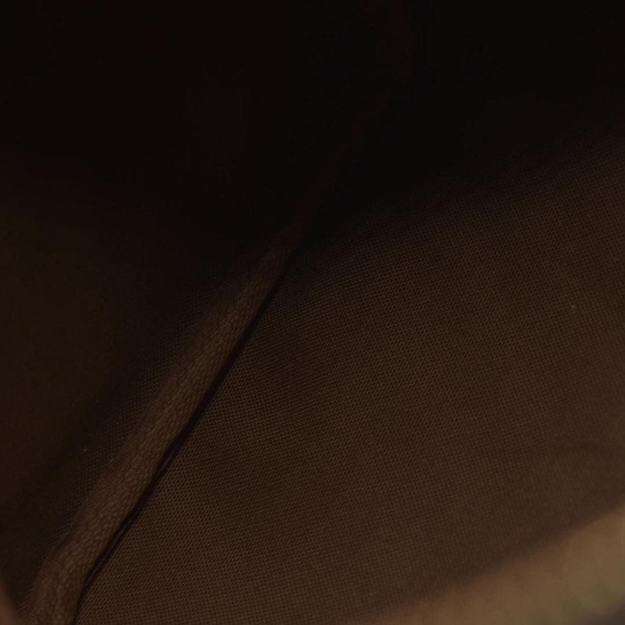 $1550 Louis Vuitton Monogram Speedy 30 SD0021