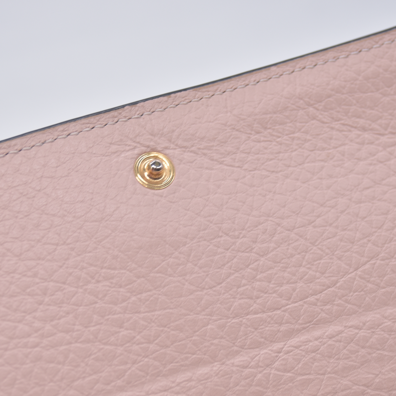 $690 Chloe Alphabet Wallet with Flap in Grained Leather Pink