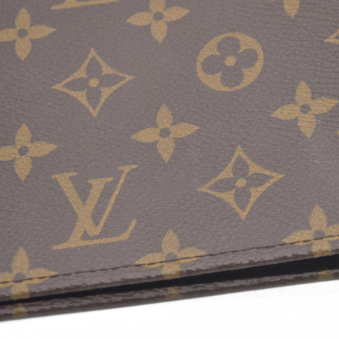$1290 Louis Vuitton Monogram Toiletry 26 2020