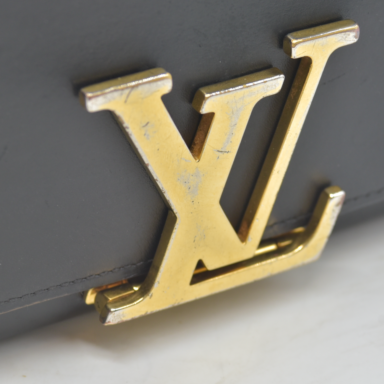 $2400 2013 Louis Vuitton Box Calfskin Vivienne LV Long Wallet Black TN2153