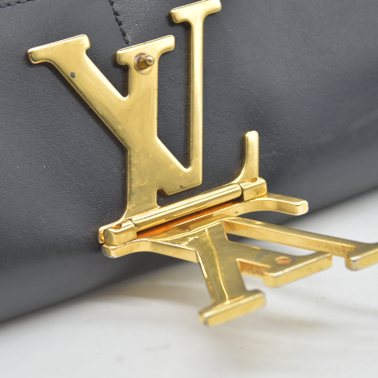 $2400 2013 Louis Vuitton Box Calfskin Vivienne LV Long Wallet Black TN2153